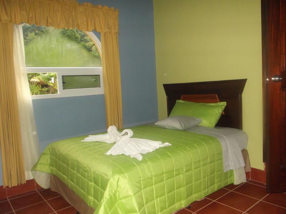 Hotel Ribiera Del Lago Peten Itza San Roman Buitenkant foto