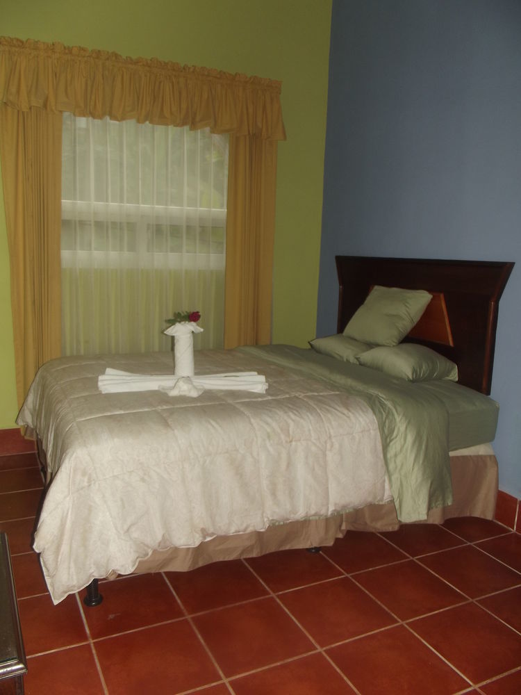 Hotel Ribiera Del Lago Peten Itza San Roman Buitenkant foto