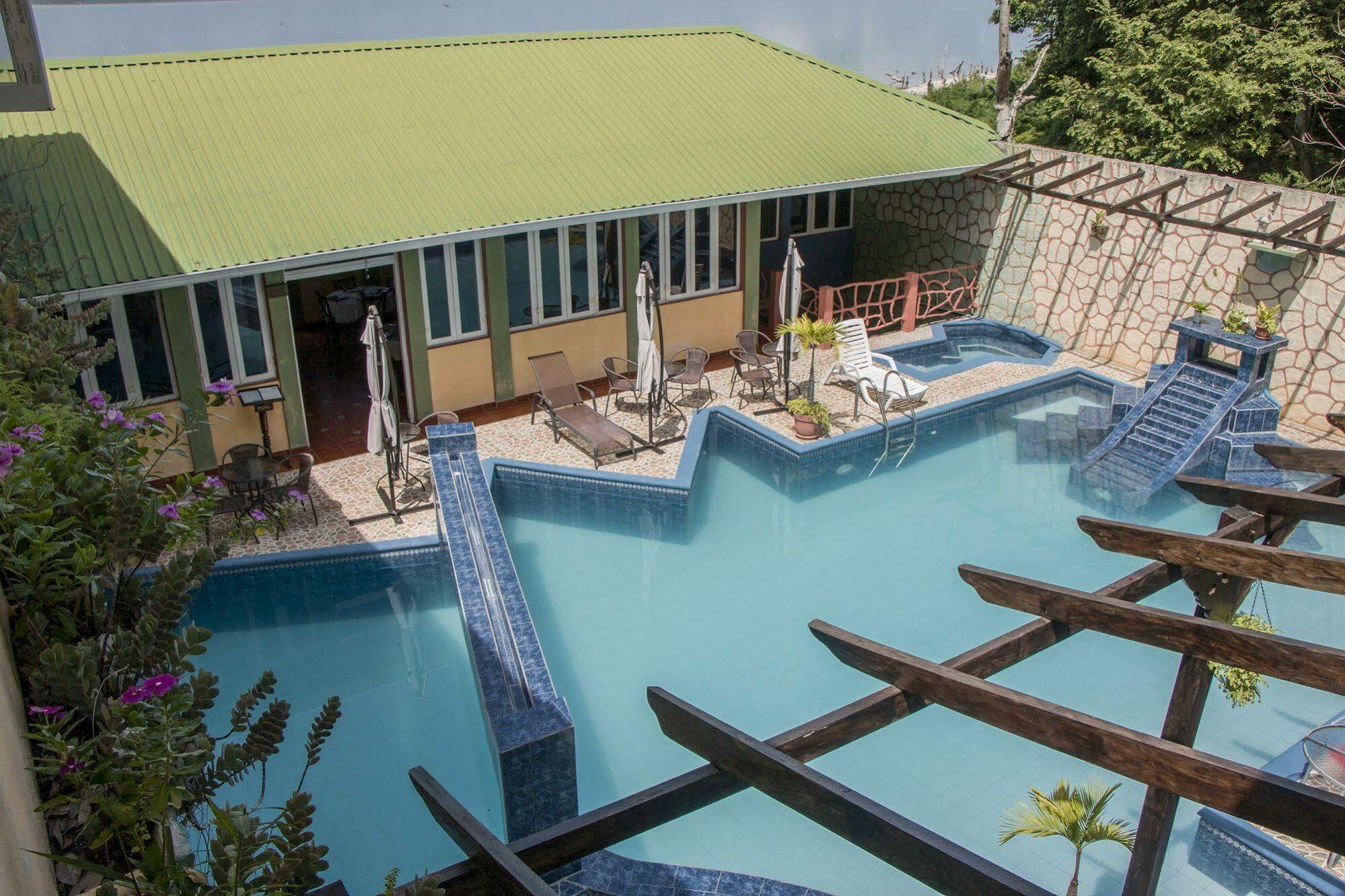 Hotel Ribiera Del Lago Peten Itza San Roman Buitenkant foto