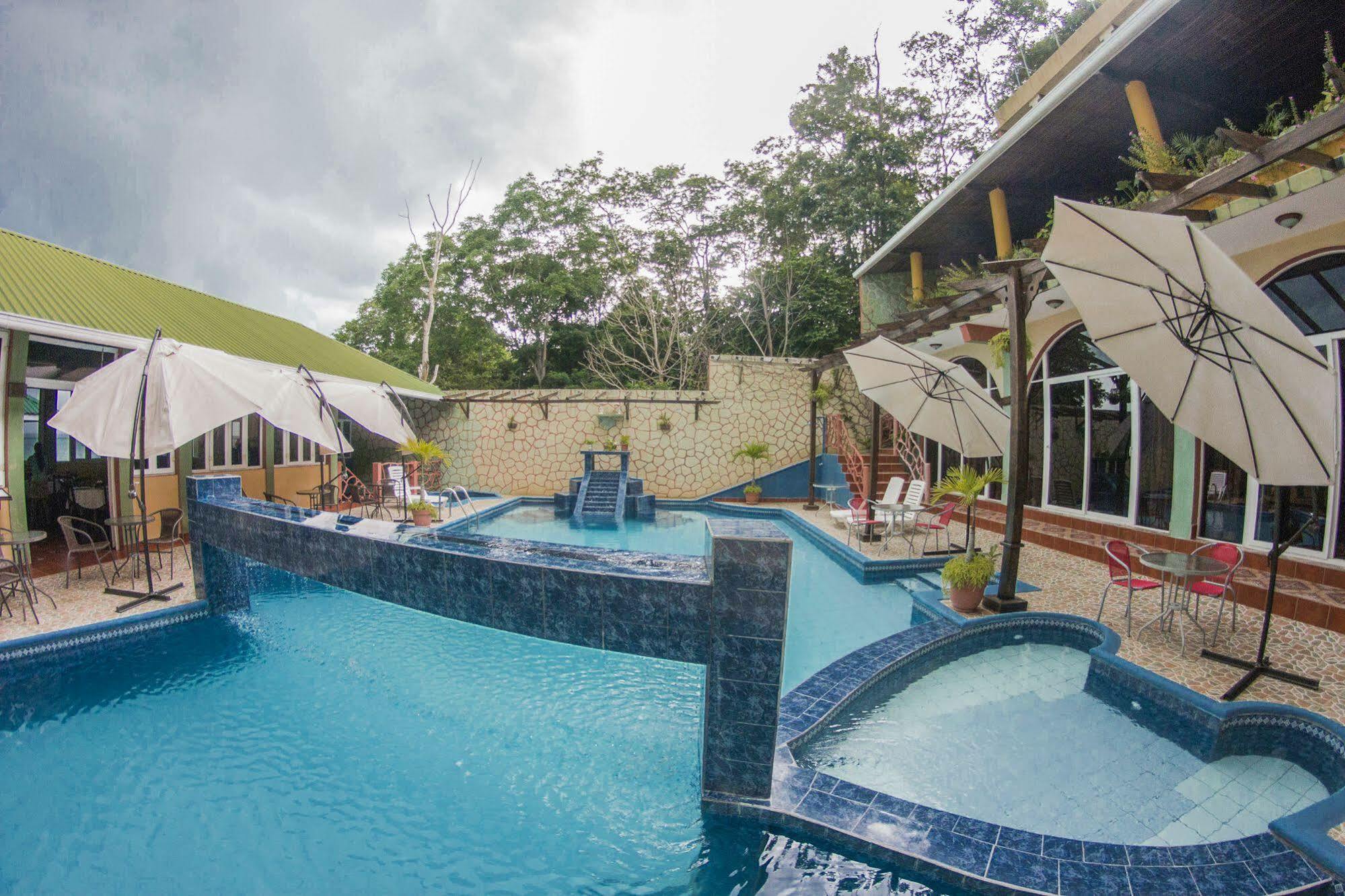 Hotel Ribiera Del Lago Peten Itza San Roman Buitenkant foto